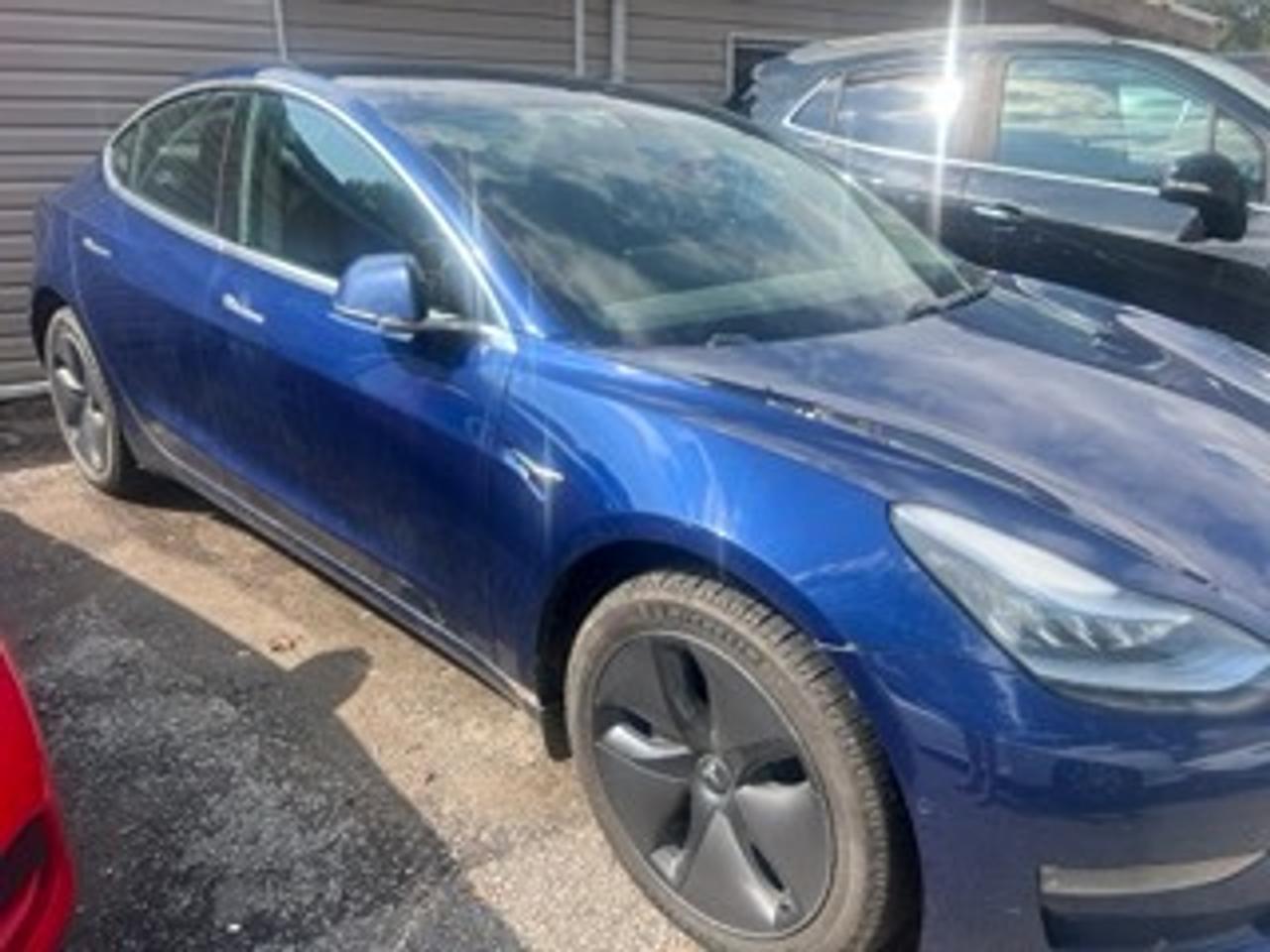 2019 Tesla Model 3 STANDARD RANGE PLUS Photo