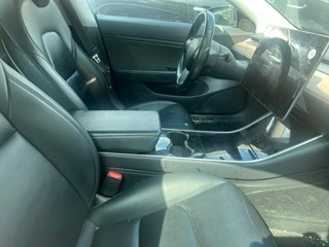 2019 Tesla Model 3 STANDARD RANGE PLUS Photo