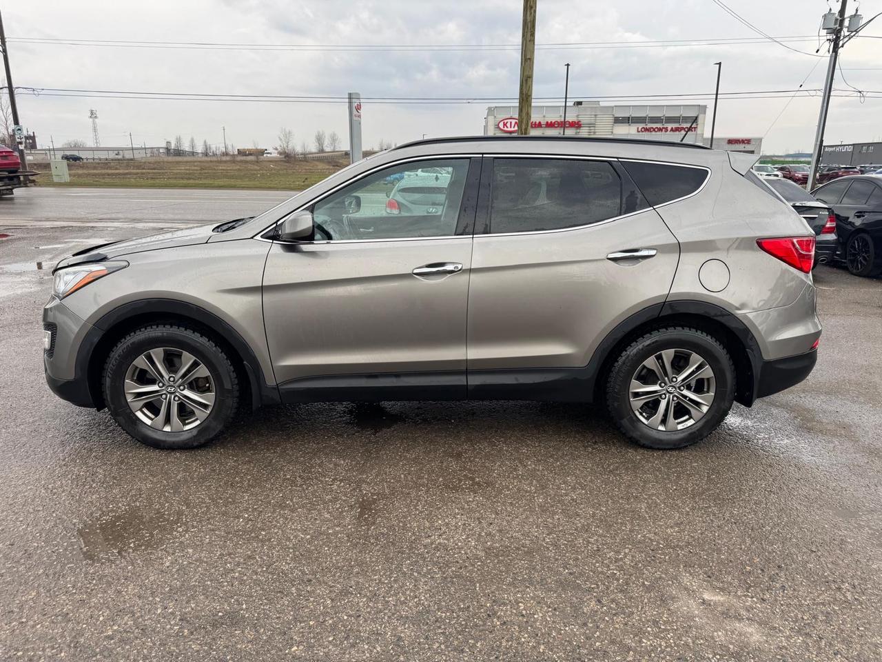 2014 Hyundai Santa Fe Sport PREMIUM, 4CYL, AUTO, ONLY 177KMS, CERTIFIED Photo