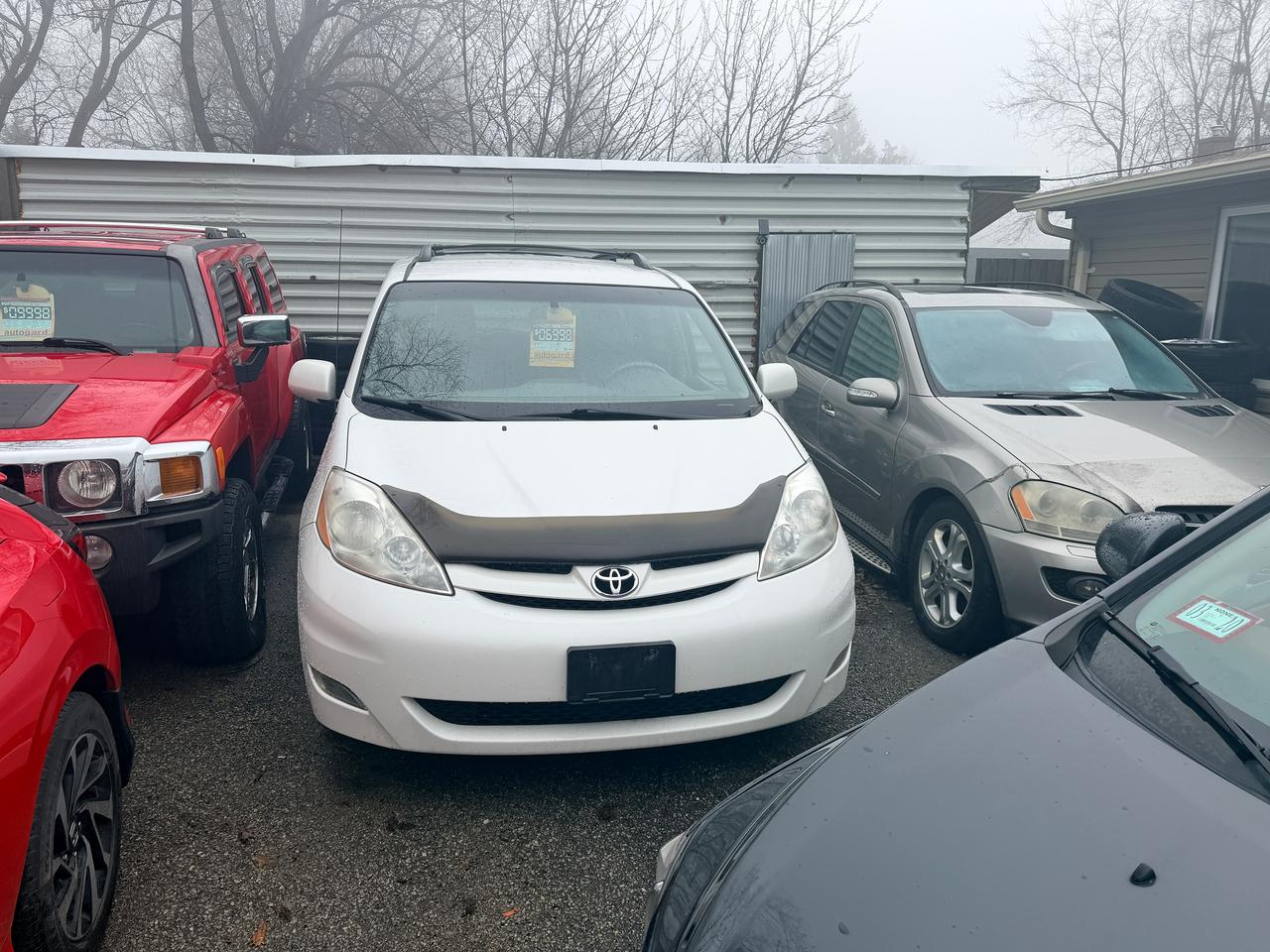 2008 Toyota Sienna LE Photo