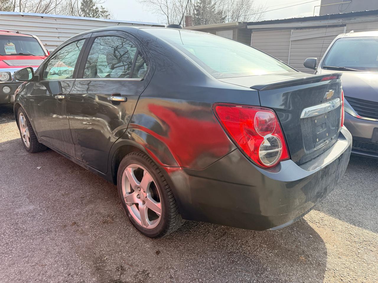2015 Chevrolet Sonic 4dr Sdn Auto LTZ Photo4