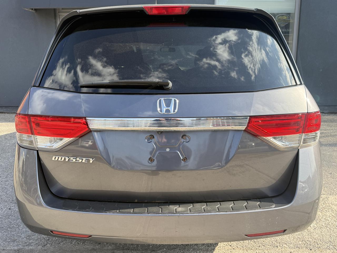 2015 Honda Odyssey EX Photo