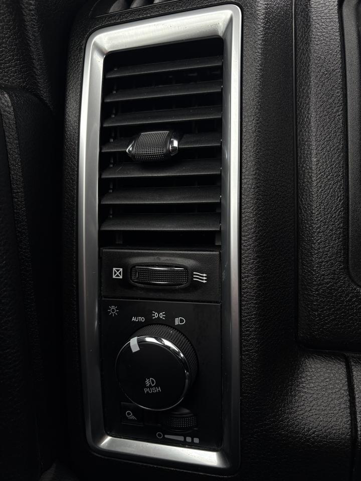 2023 RAM 1500 Classic SLT Photo