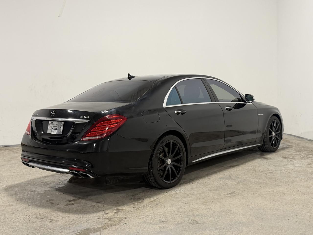 2014 Mercedes-Benz S63 S 63 AMG Photo3