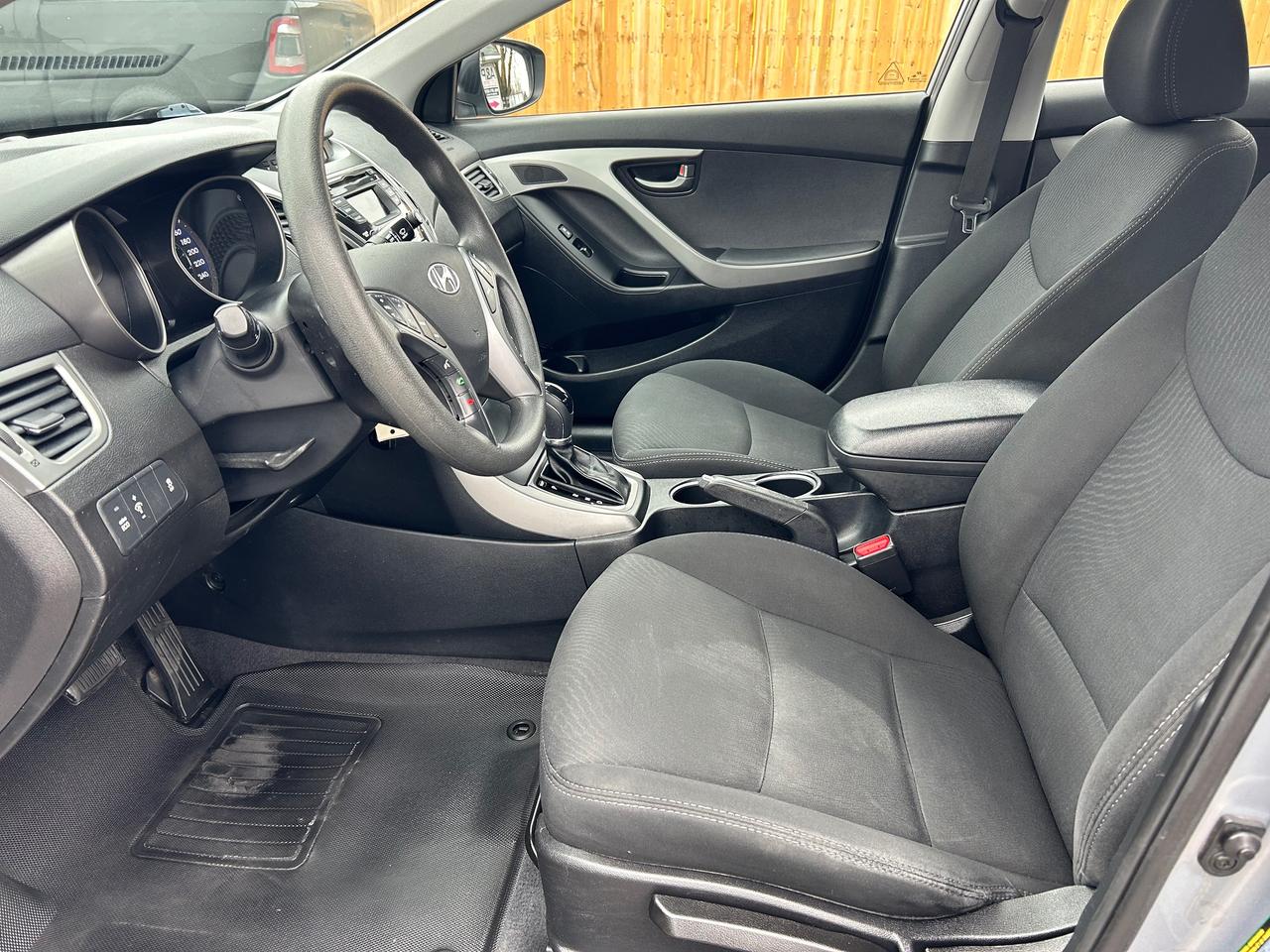 2015 Hyundai Elantra GL Photo