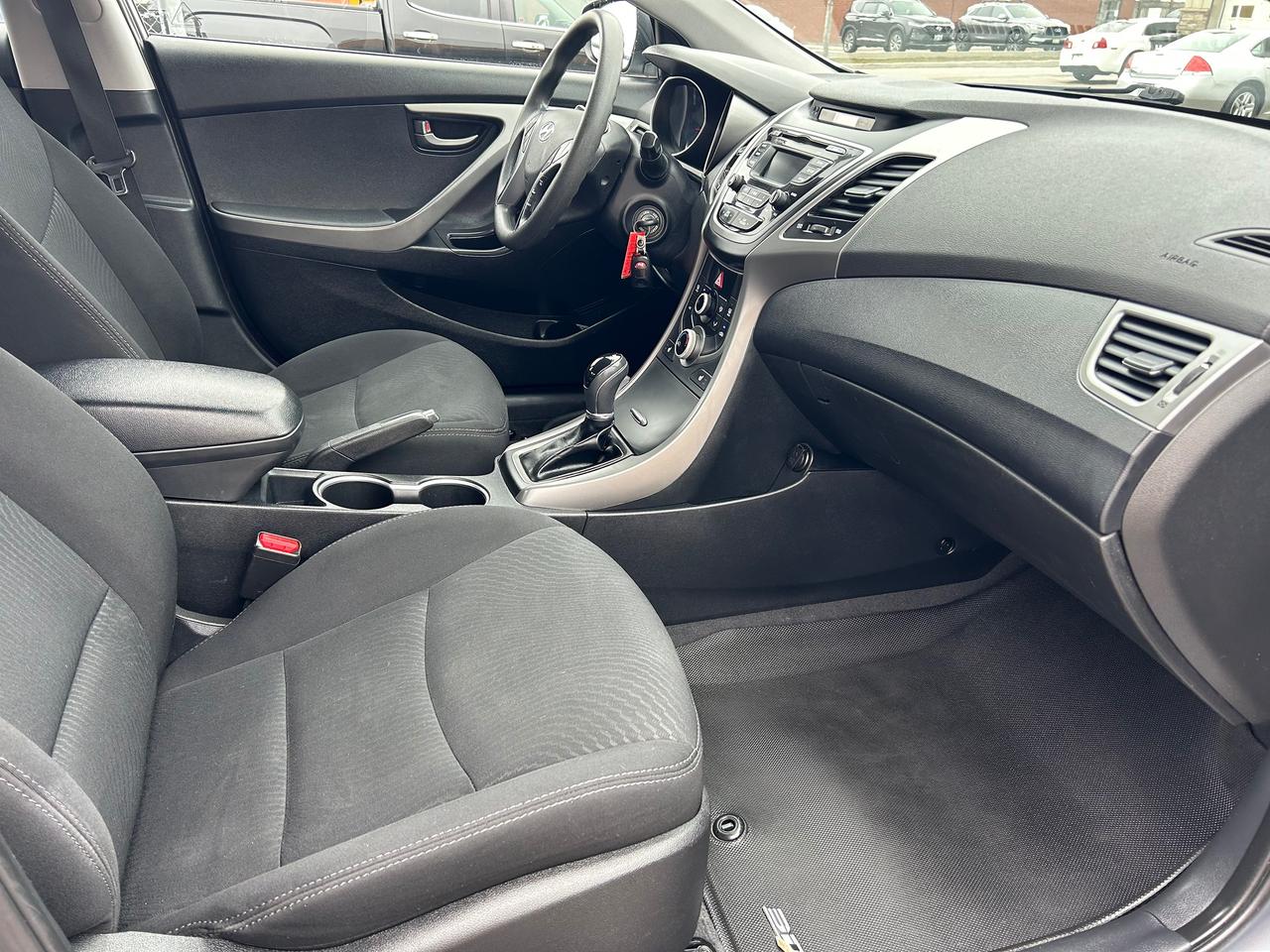 2015 Hyundai Elantra GL Photo