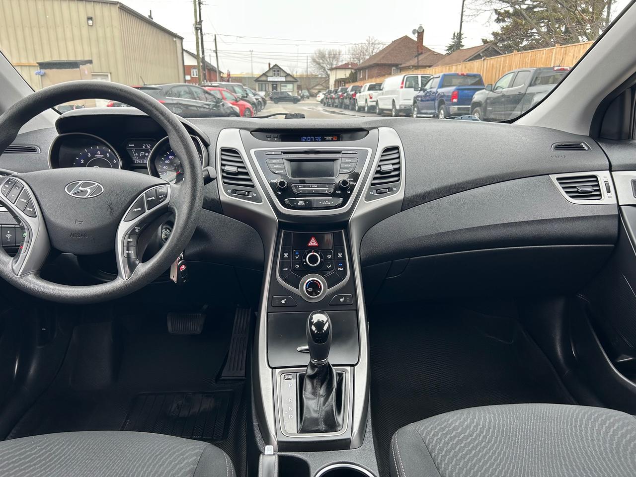 2015 Hyundai Elantra GL Photo