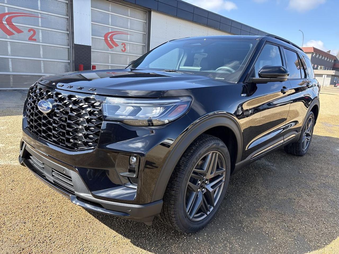 2026 Ford Explorer ST-Line 300A Photo1