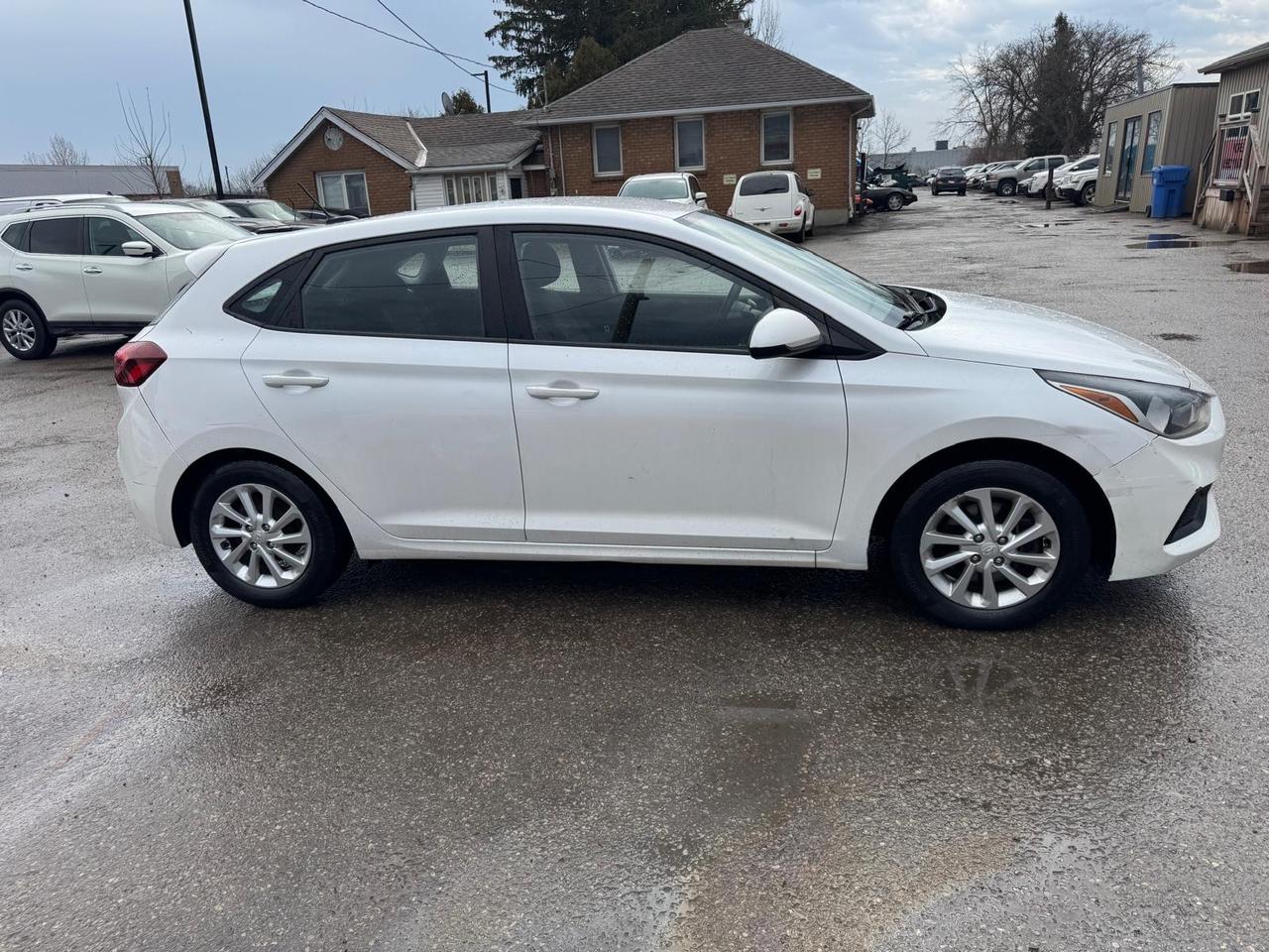 2019 Hyundai Elantra PREFERRED, HATCHBACK, ONLY 159KMS, AUTO, CERT Photo