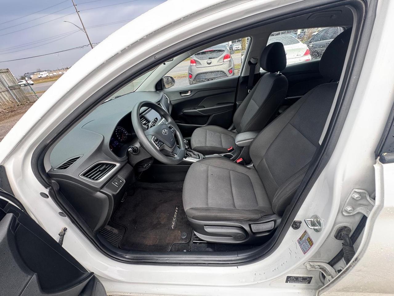 2019 Hyundai Elantra PREFERRED, HATCHBACK, ONLY 159KMS, AUTO, CERT Photo