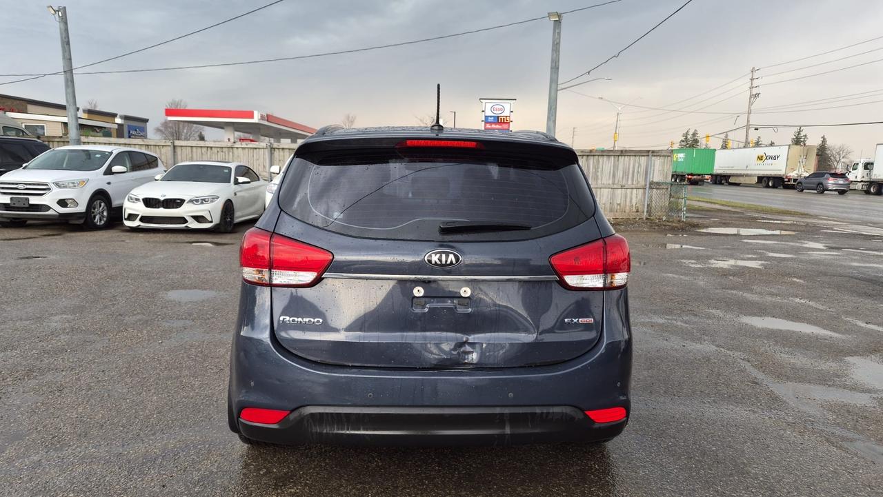 2014 Kia Rondo EX, AUTO, LOW KMS, ONLY 59KMS, LEATHER, CERTIFIED Photo3