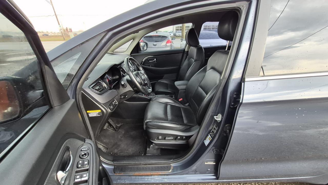 2014 Kia Rondo EX, AUTO, LOW KMS, ONLY 59KMS, LEATHER, CERTIFIED Photo