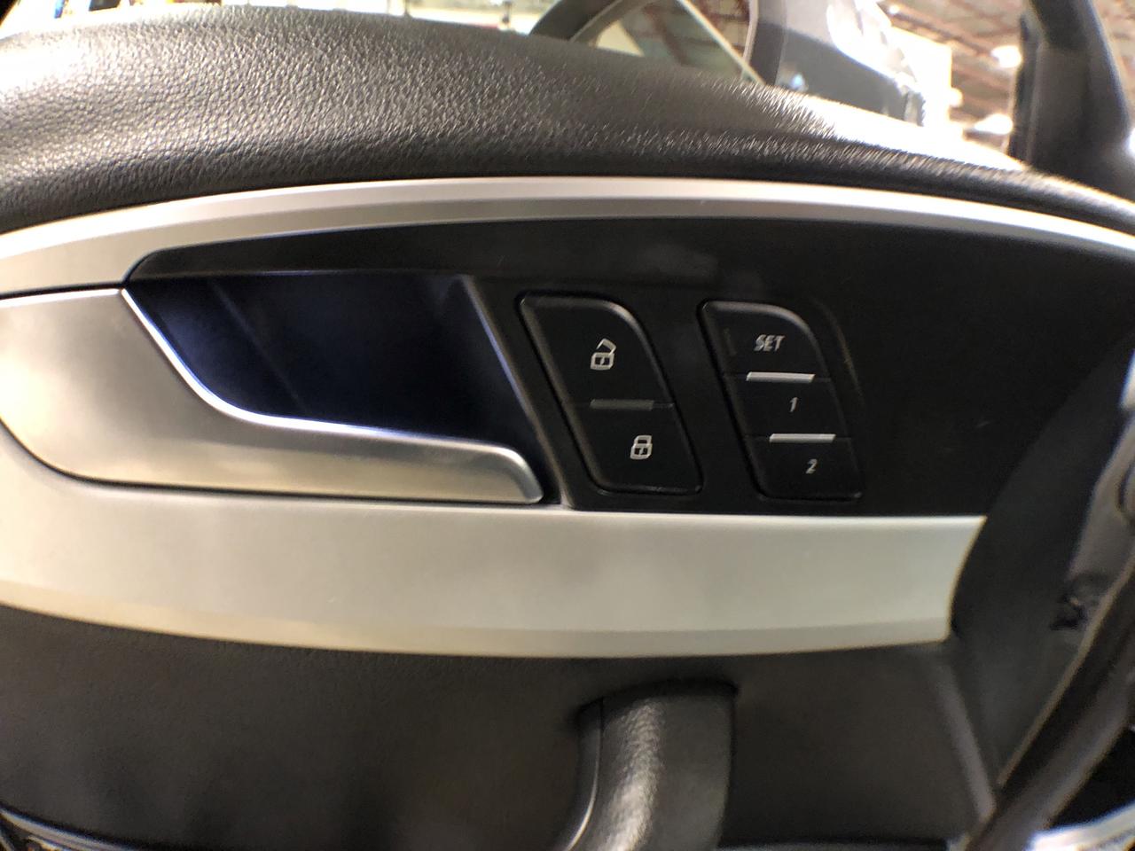 2017 Audi A4 KOMFORT AWD LEATHER P/SUNROOF P/START Photo