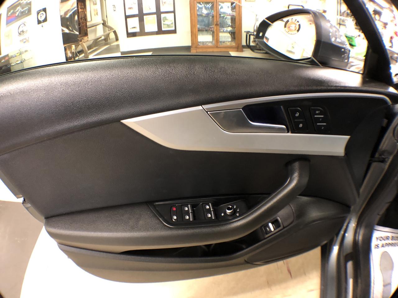 2017 Audi A4 KOMFORT AWD LEATHER P/SUNROOF P/START Photo