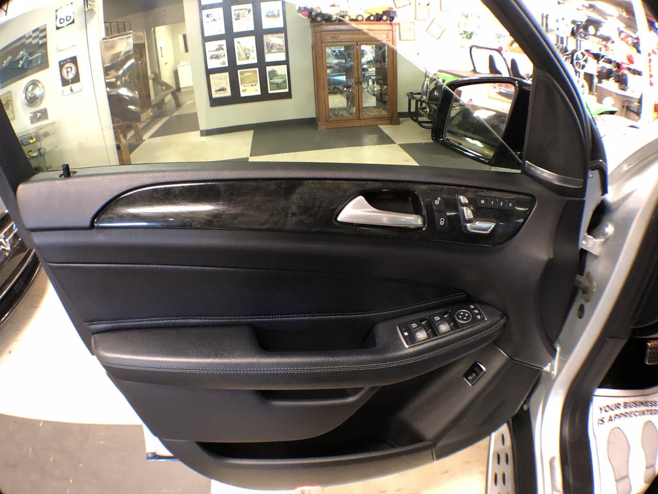 2018 Mercedes-Benz GLE 43 AMG 4MATIC LEATHER PAN/ROOF NAVI B/SPOT CAMERA Photo