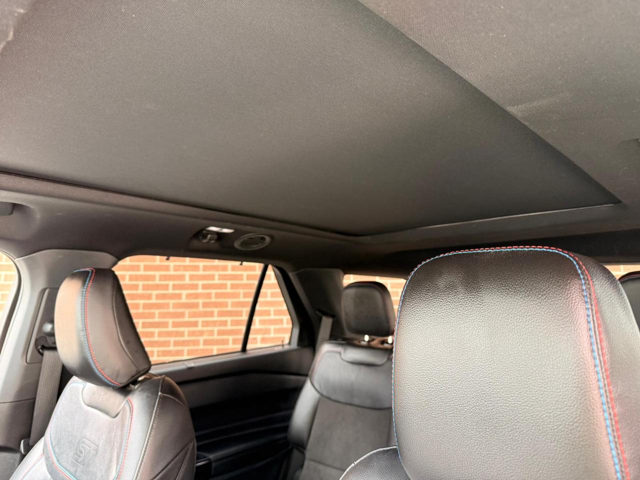 2023 Ford Explorer ST Photo
