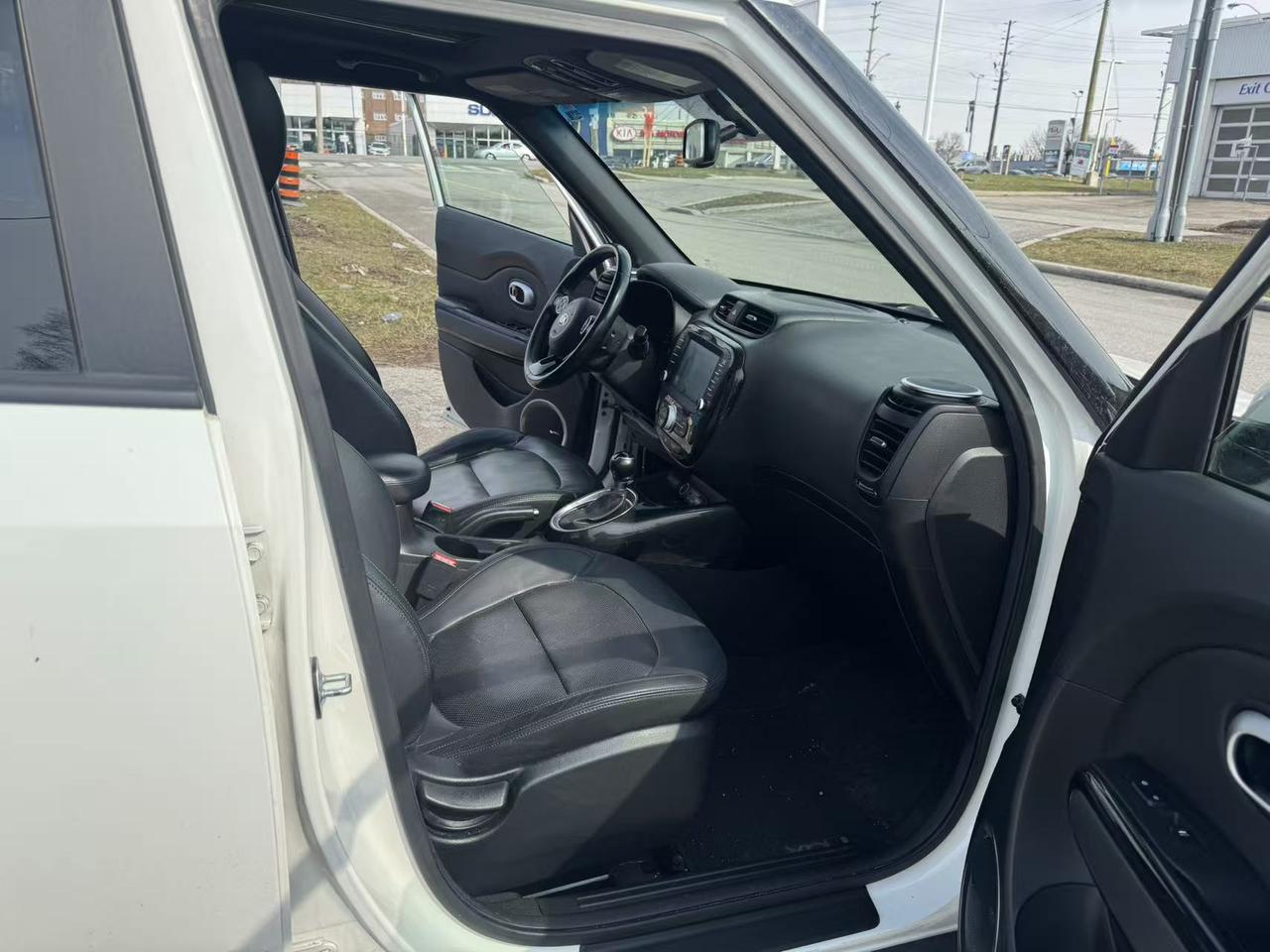 2015 Kia Soul 5DR WGN AUTO SX LUXURY Photo