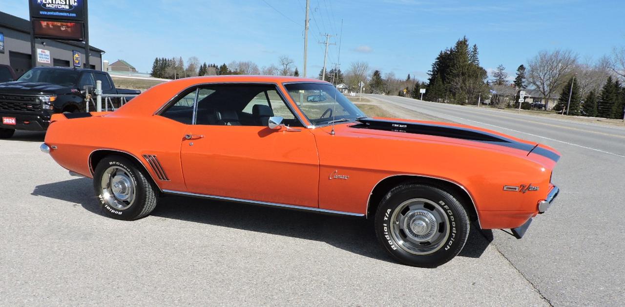 1969 Chevrolet Camaro 350 CI 4 Speed Southern USA Car Z28 Clone Photo3