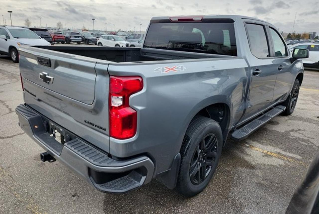 2023 Chevrolet Silverado 1500 Custom | 4WD | Power Seat | 20" Black Wheels | Multi-Flex Tailgate | Spray-in Liner | and More ! Photo3