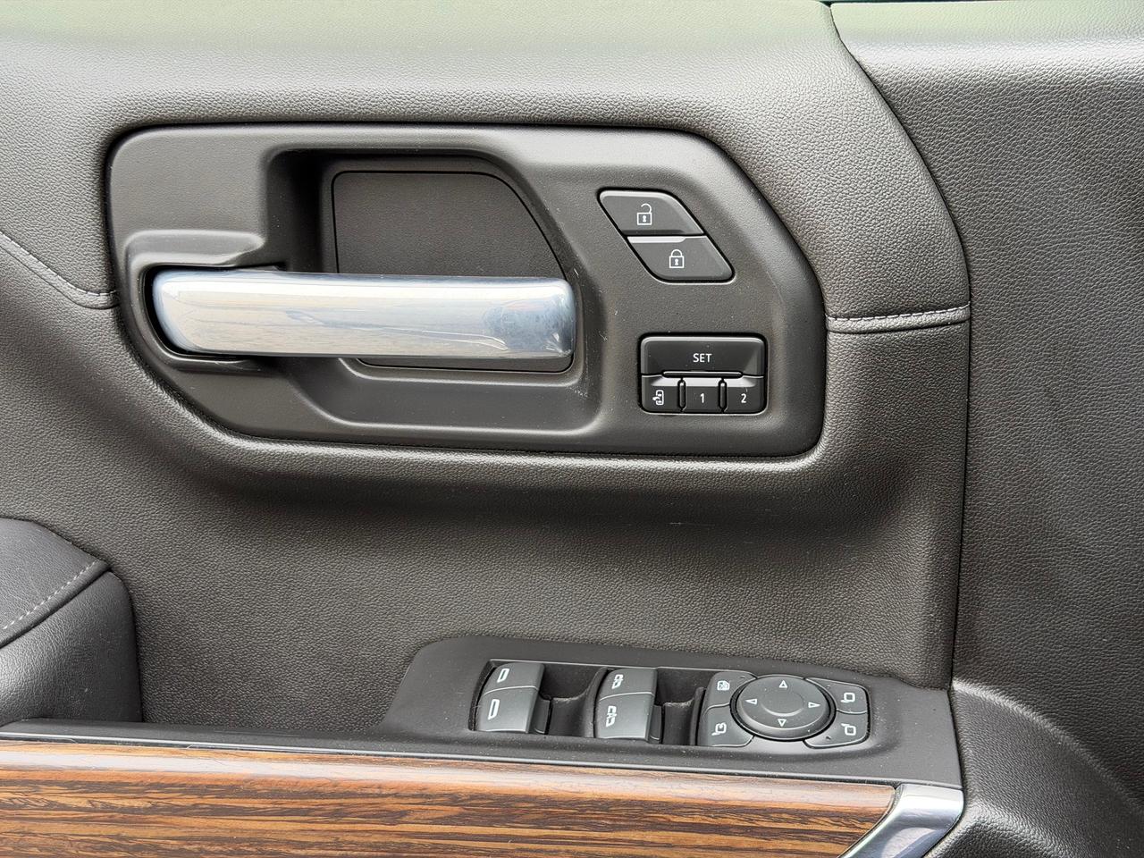 2022 Chevrolet Silverado 1500 High Country **FULLY LOADED**CLEAN CARFAX** Photo