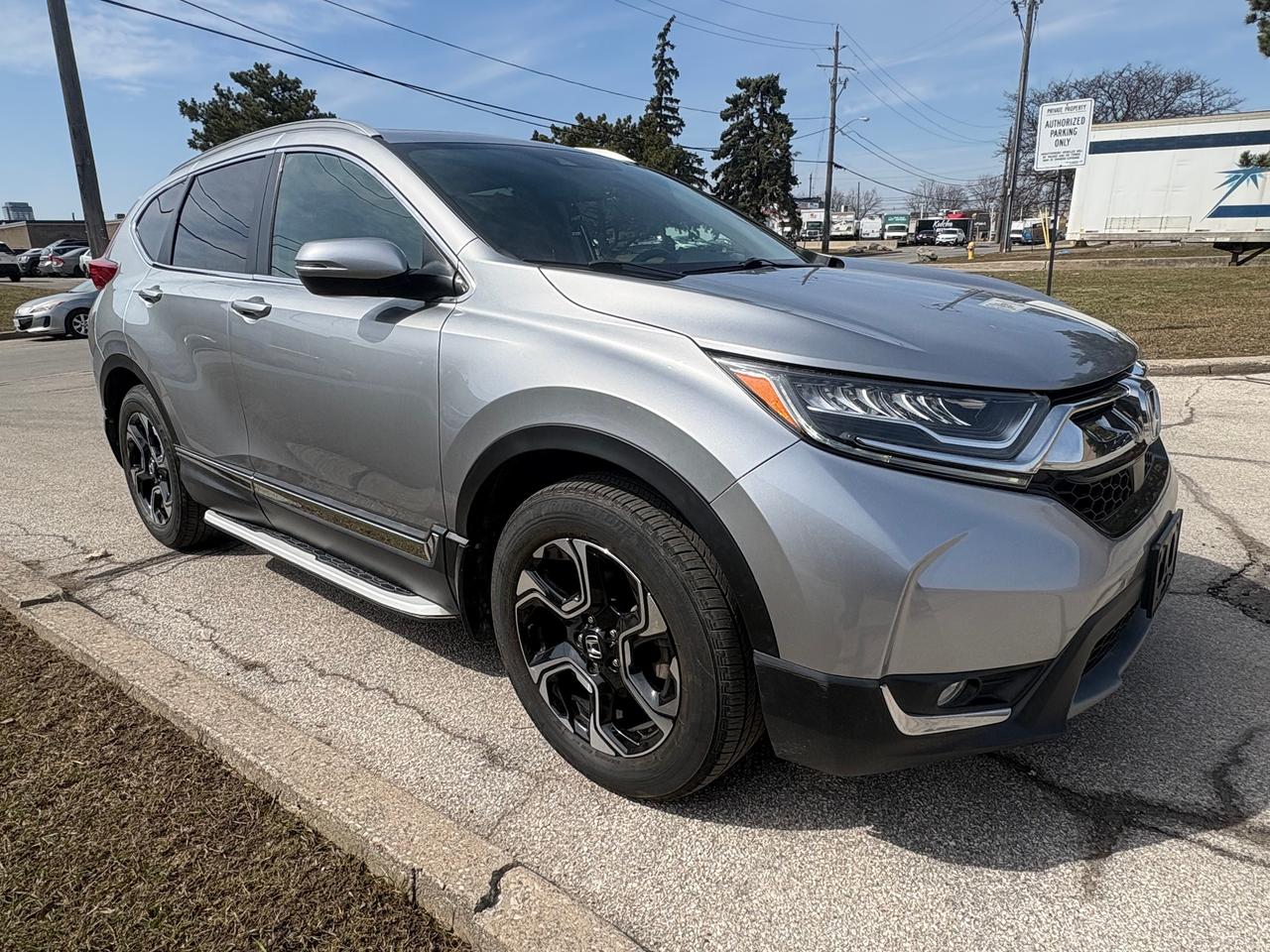 2019 Honda CR-V Touring Photo2