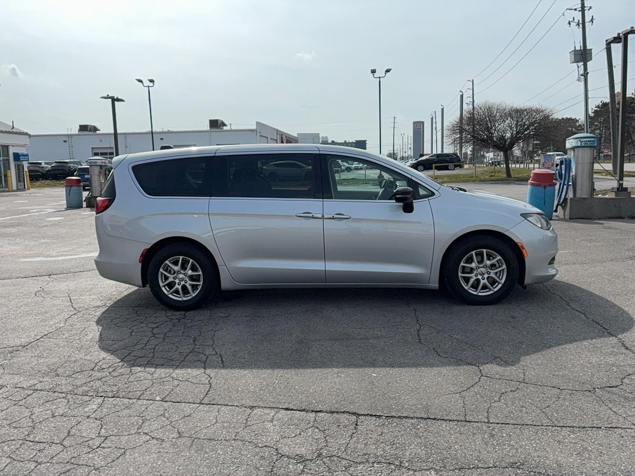 2024 Chrysler Grand Caravan SXT 2WD 7Seater 3.6L6cyl HeatedSeats&SterringWheel Photo