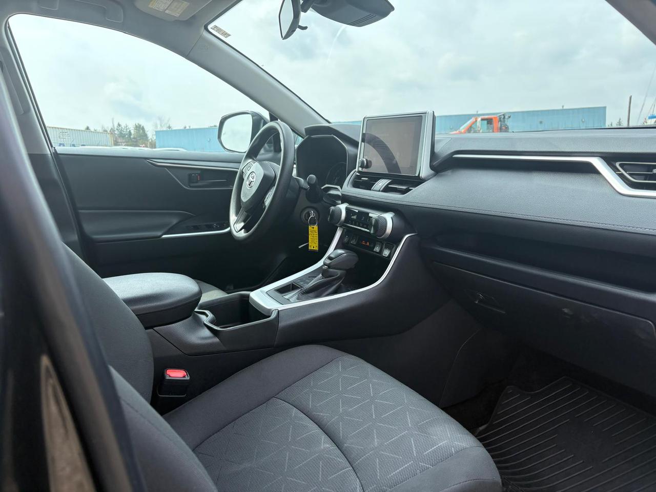 2024 Toyota RAV4 LE Photo