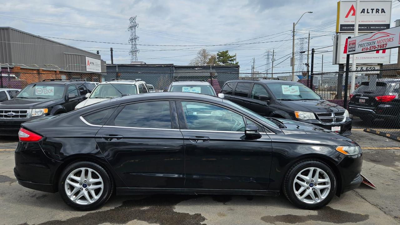 2014 Ford Fusion SE Photo