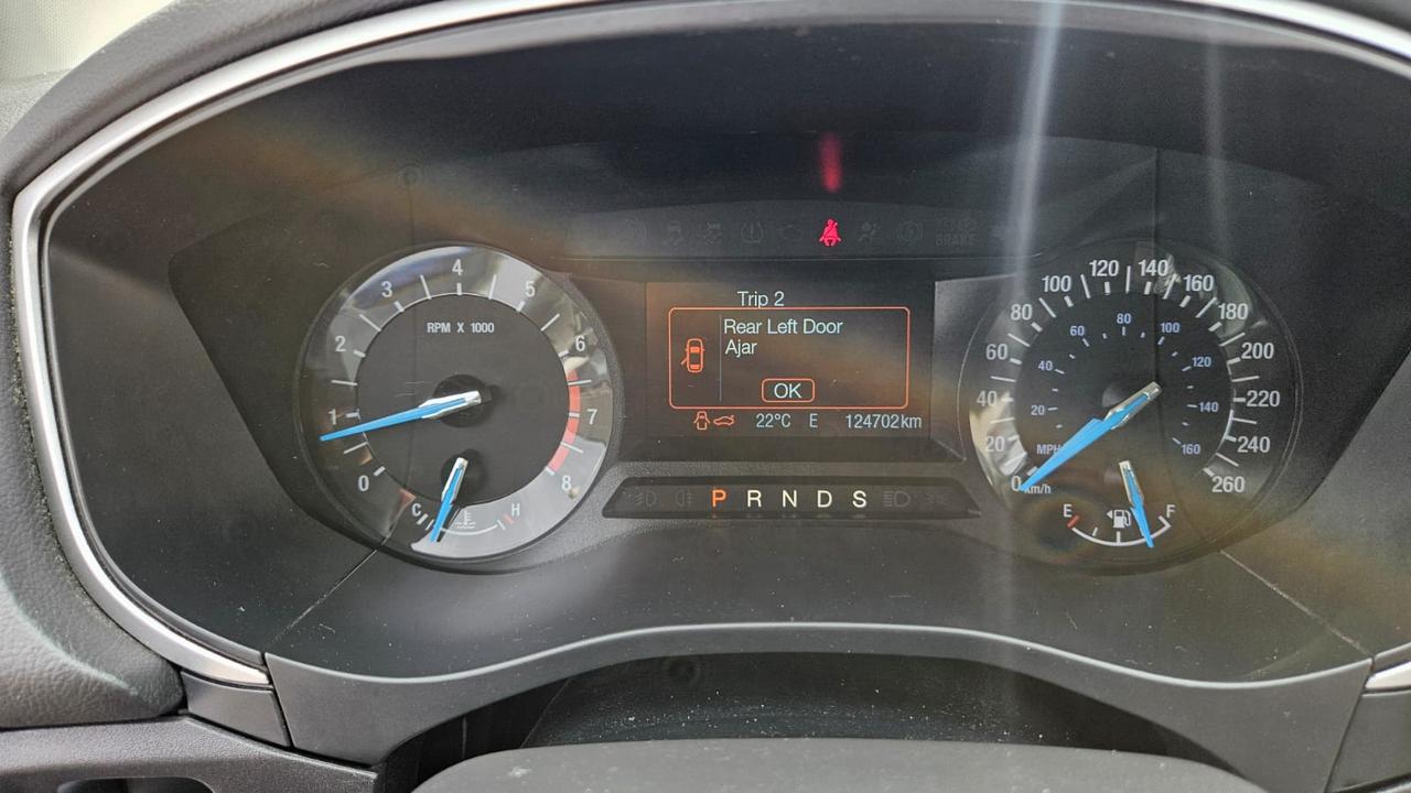 2014 Ford Fusion SE Photo