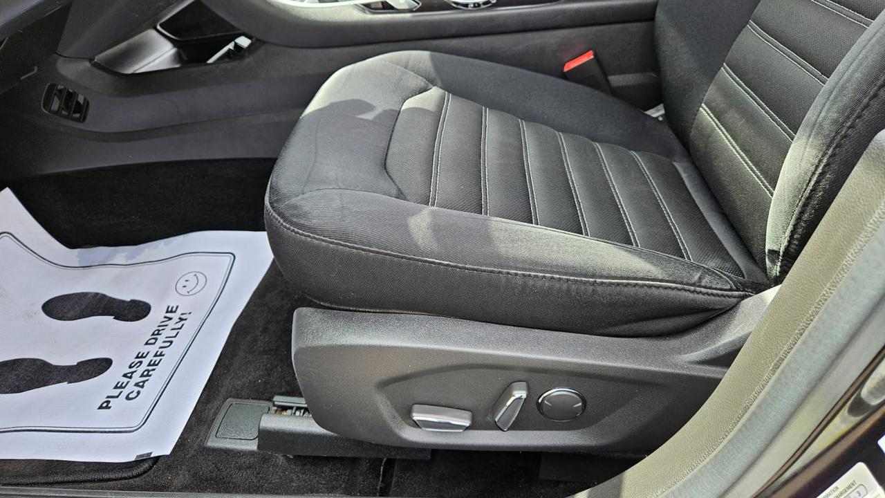 2014 Ford Fusion SE Photo