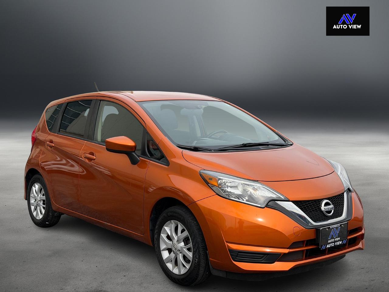 2017 Nissan Versa Note SV **DEALER SERVICED**FUEL SAVER** Photo3