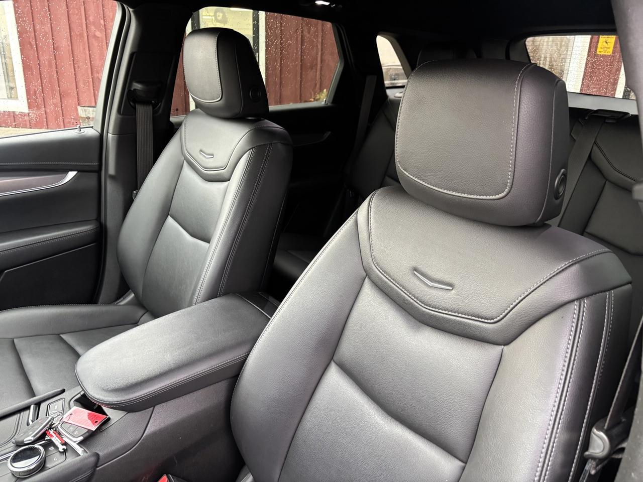 2021 Cadillac XT5 Luxury ~Leather~Heated Seats~2 Keys~Safety included~ Photo