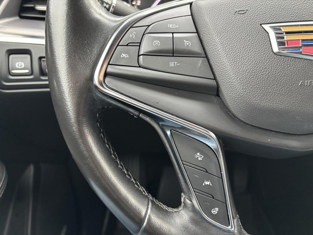 2021 Cadillac XT5 Luxury ~Leather~Heated Seats~2 Keys~Safety included~ Photo