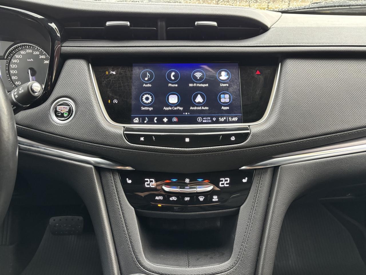 2021 Cadillac XT5 Luxury ~Leather~Heated Seats~2 Keys~Safety included~ Photo