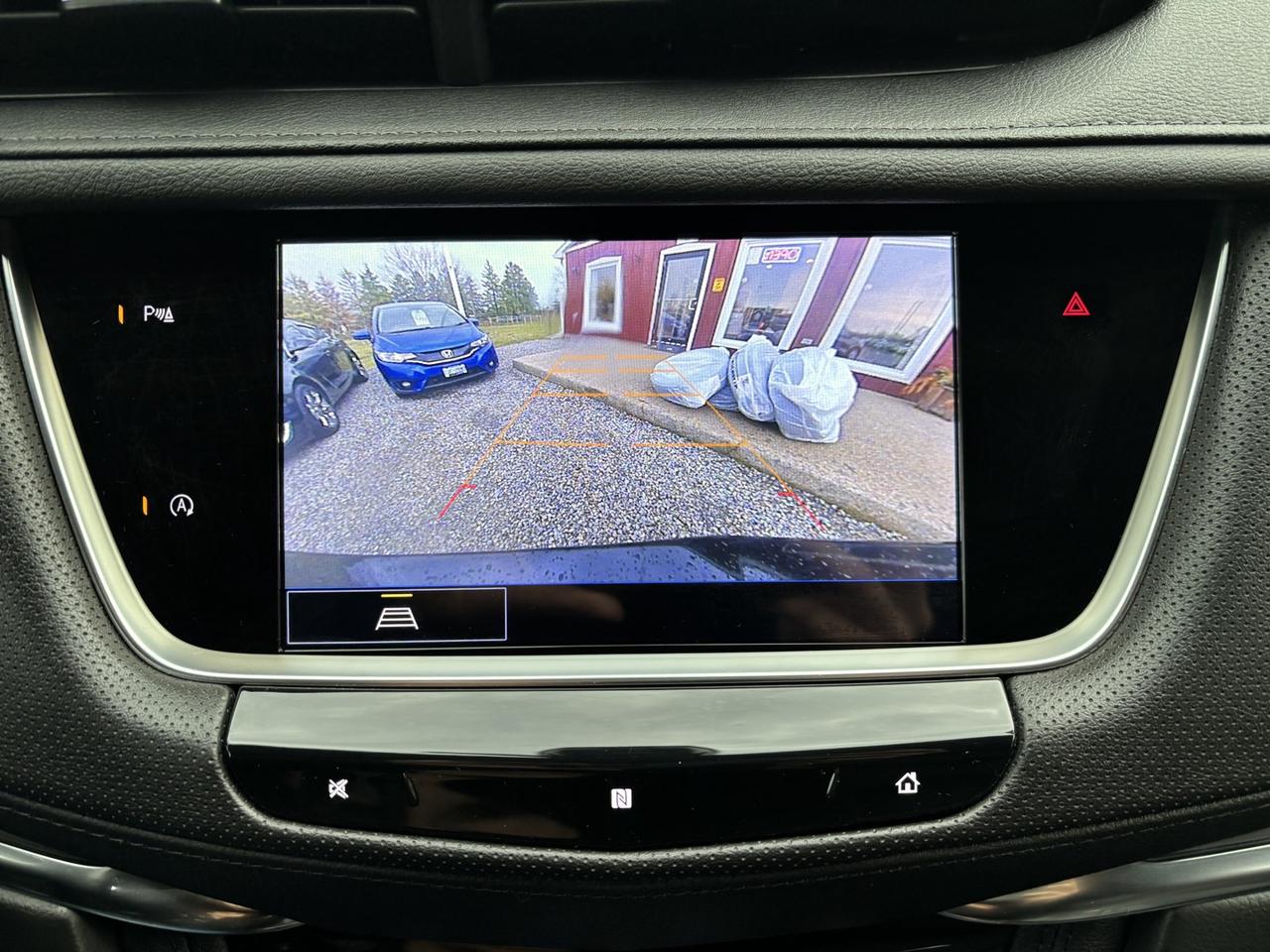 2021 Cadillac XT5 Luxury ~Leather~Heated Seats~2 Keys~Safety included~ Photo