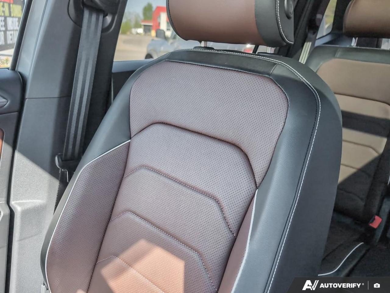 2023 Volkswagen Tiguan HIGHLINE R-LINE 4MOTION Photo