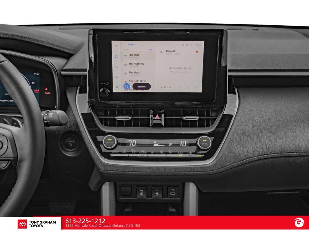 2024 Toyota Corolla Cross Hybrid XSE Photo