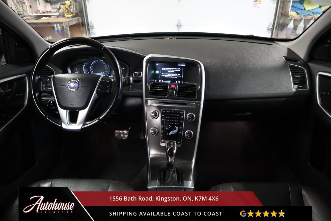 2015 Volvo XC60 T5 Premier Plus LEATHER - PANORAMIC SUNROOF Photo