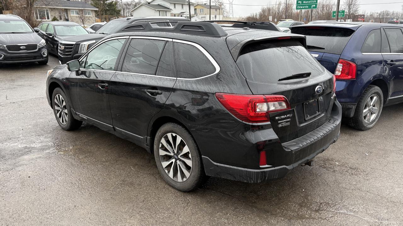 2015 Subaru Outback 2.5i w/Limited & Tech Pkg Photo2