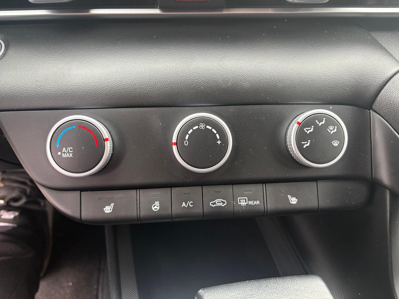 2024 Hyundai Elantra CERTIFIED,ONE OWNER,NO ACCIDENT,$17800,LOCAL CAR Photo