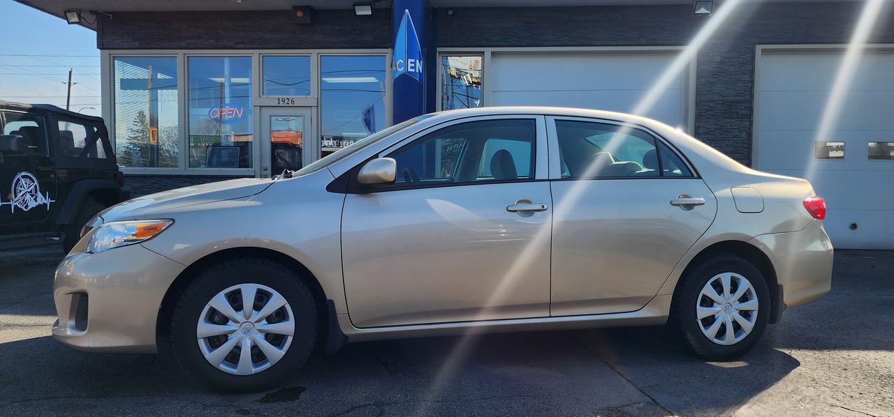 2012 Toyota Corolla CE Photo