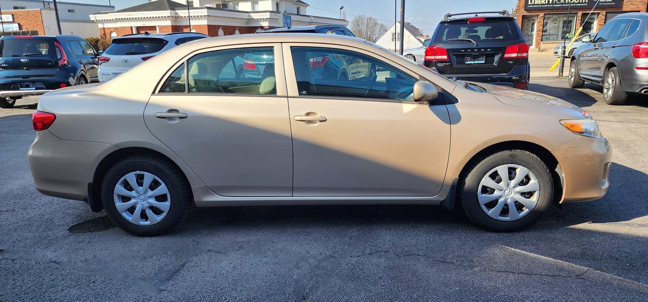 2012 Toyota Corolla CE Photo