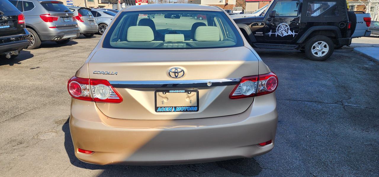 2012 Toyota Corolla CE Photo