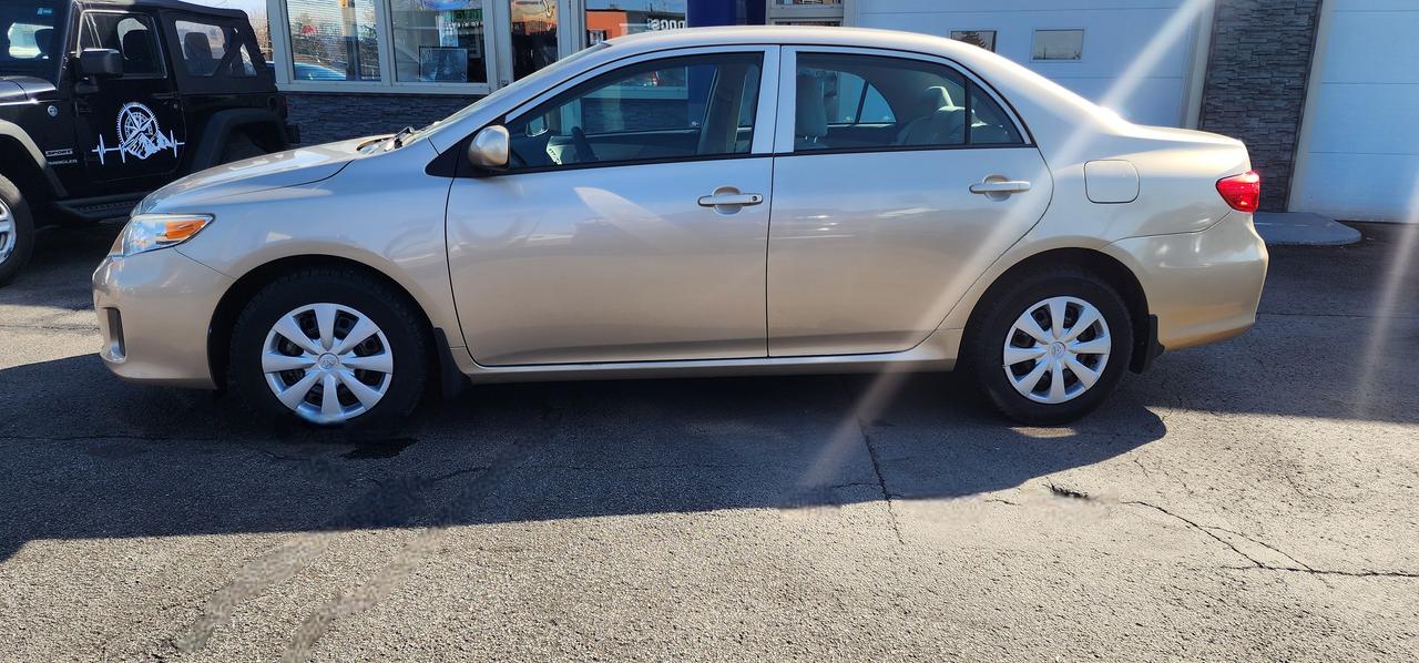 2012 Toyota Corolla CE Photo