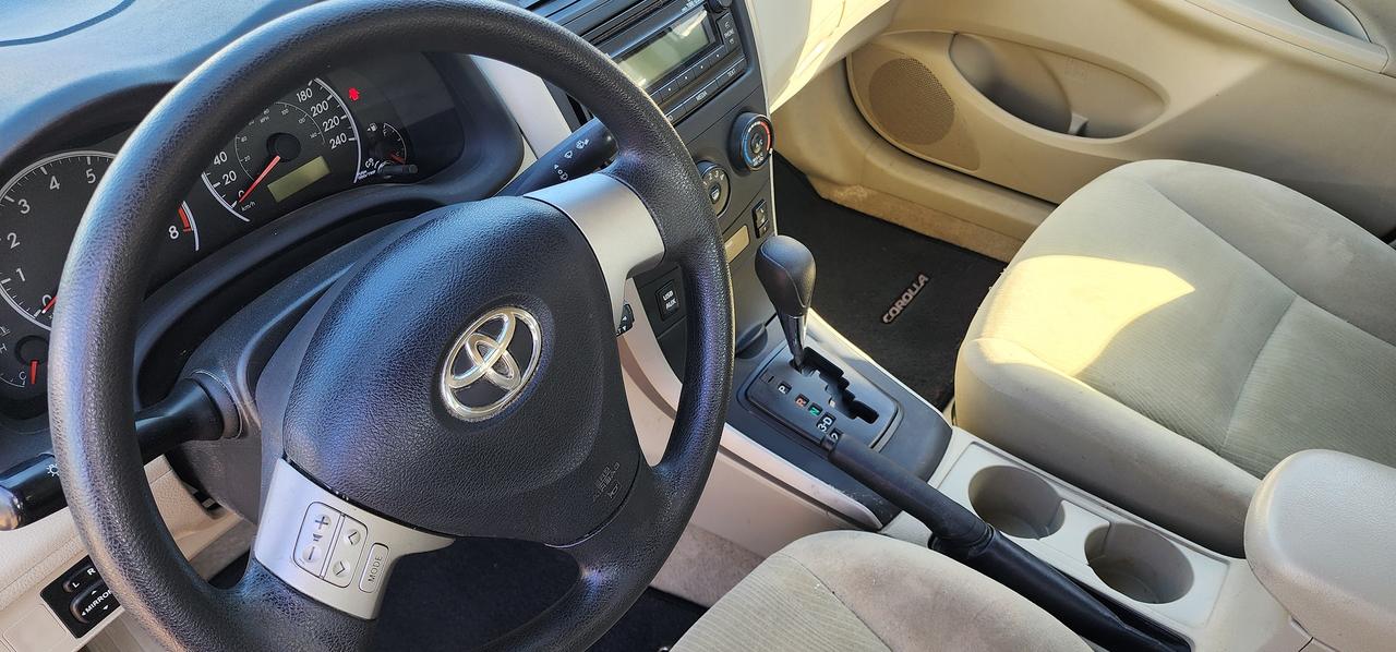 2012 Toyota Corolla CE Photo