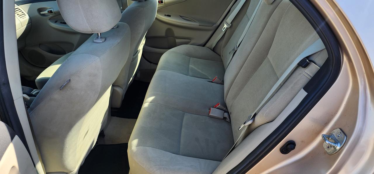 2012 Toyota Corolla CE Photo