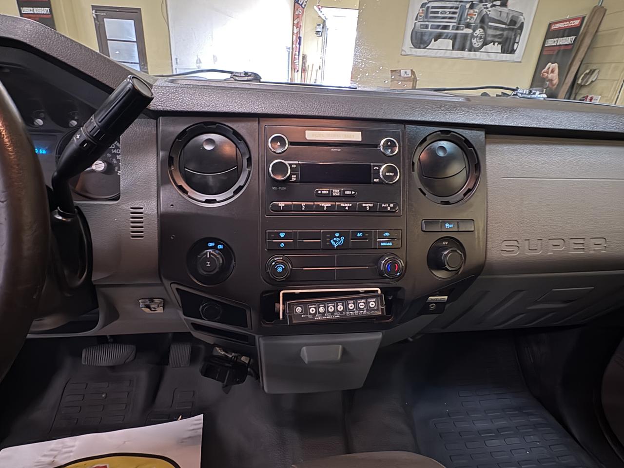 2015 Ford SUPER DUTY F-250 SRW XLT Photo