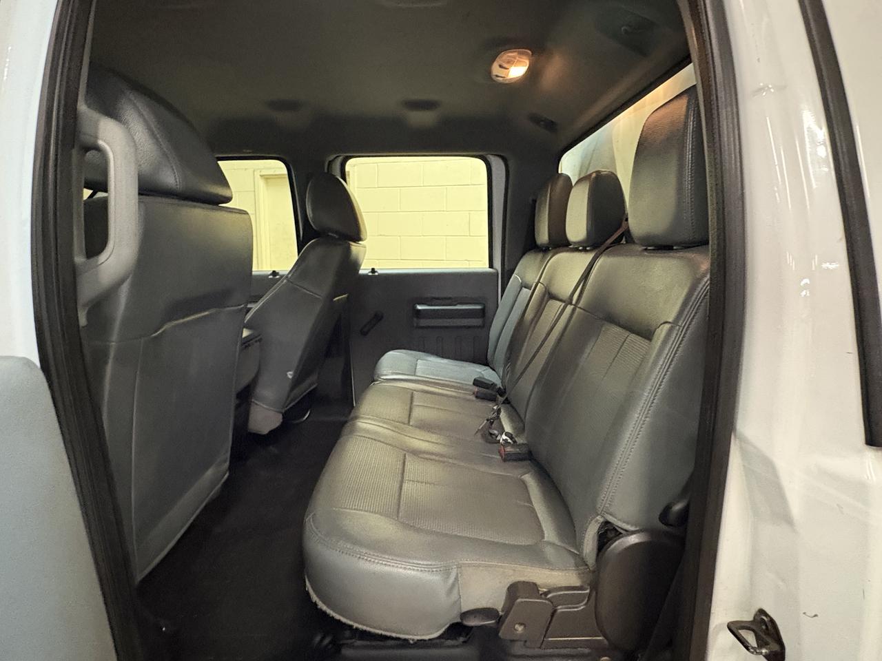 2015 Ford SUPER DUTY F-250 SRW XLT Photo