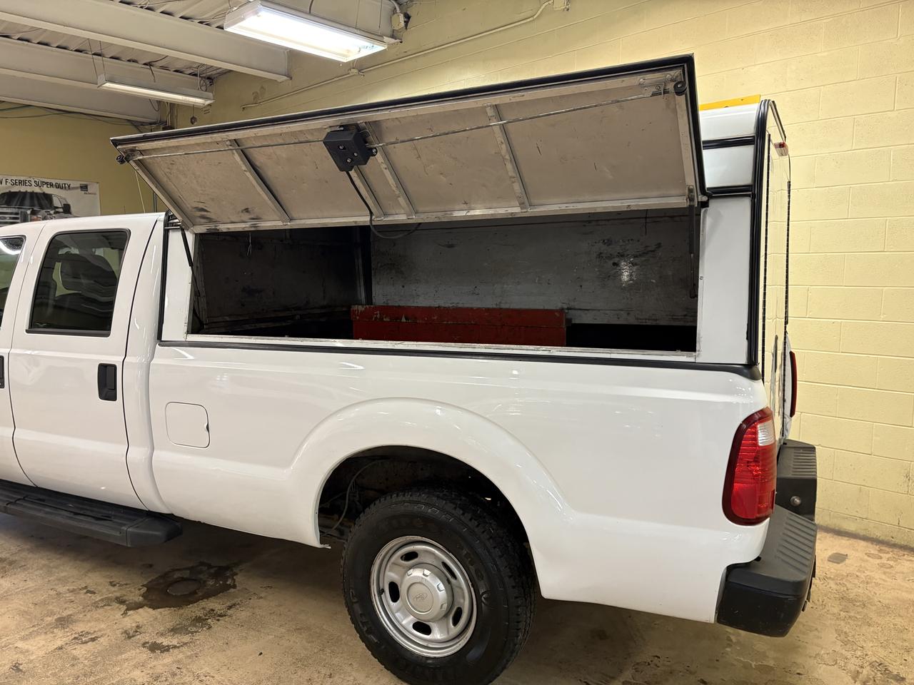 2015 Ford SUPER DUTY F-250 SRW XLT Photo