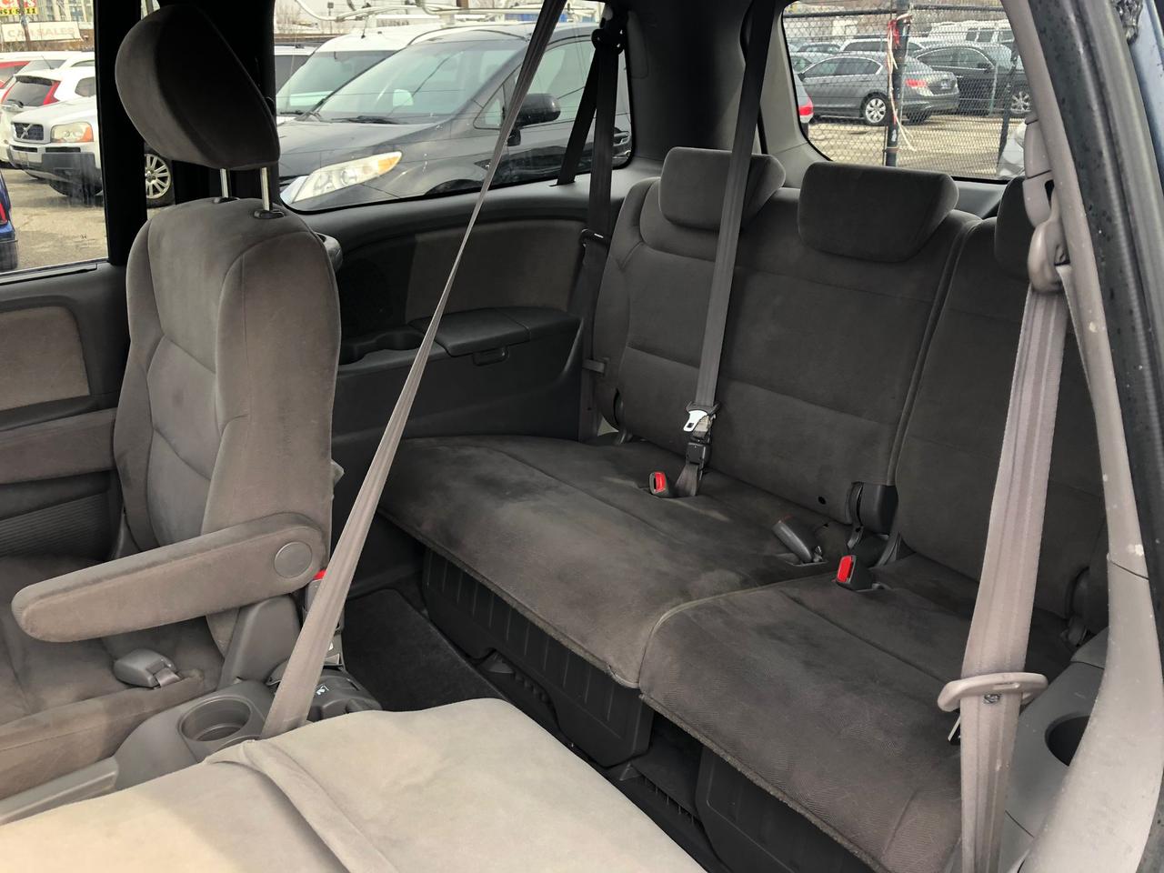 2010 Honda Odyssey SE, COMES CERTIFIED WITH 3 YR WARRANTY INCLUDED Photo